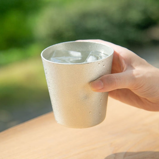 お酒を美味しく飲むための錫100%タンブラー