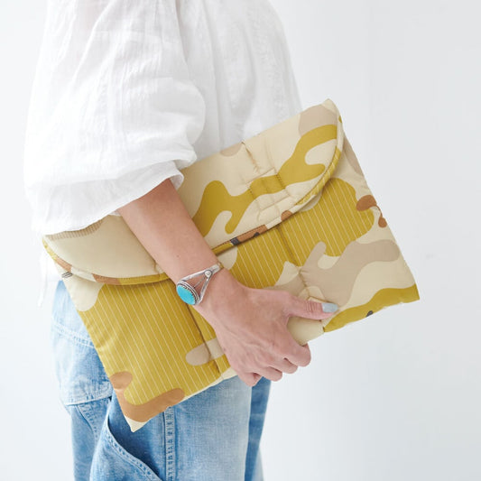 撥水加工のもこもこラップトップスリーブ