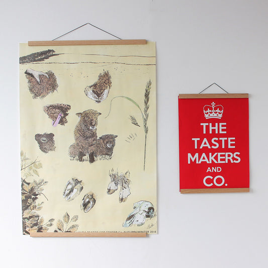 OAK POSTER HANGER