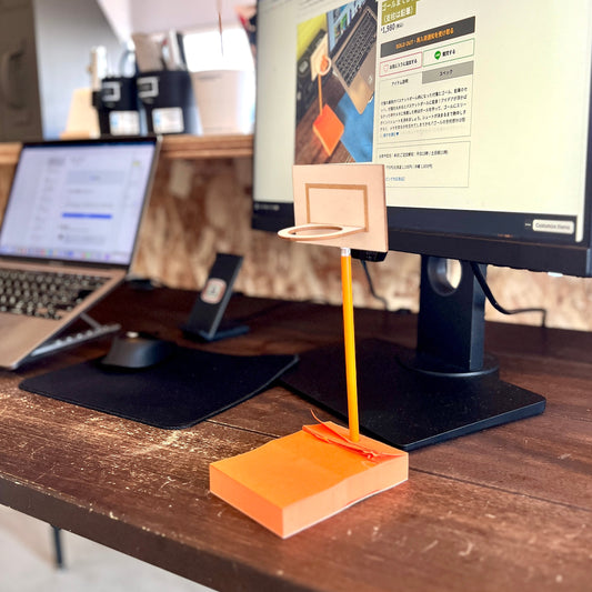 ゴールまでが仕事です、バスケ付箋(支柱は鉛筆)