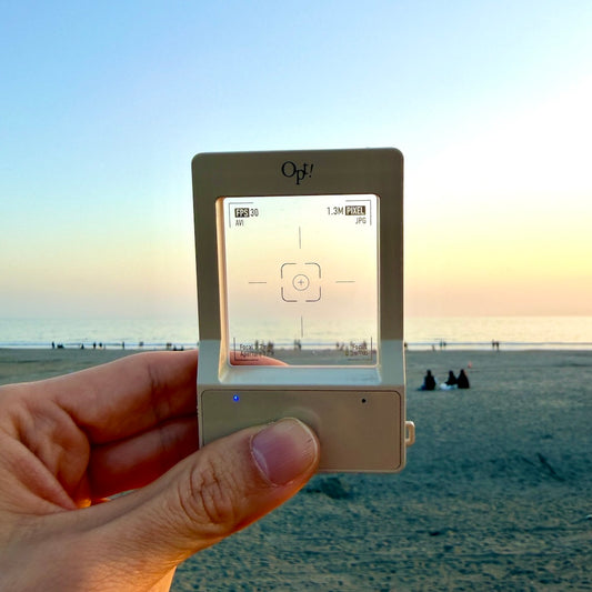 【先行販売】カードサイズのトイカメラ