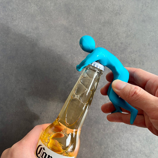技をキメるボトルオープナー