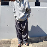 シルエットも快適さも、やみつきパンツ / SUNDAY PANTS