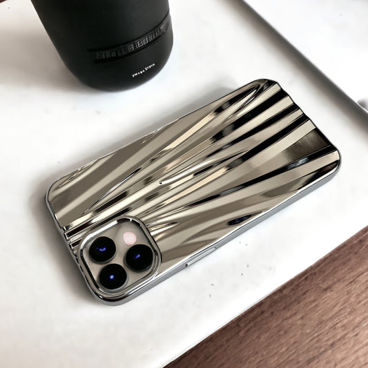 シリコン製のメタリックiPhoneケース