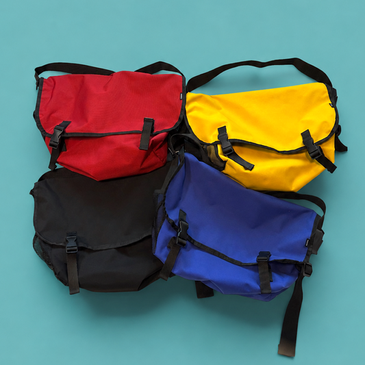 DAILY MESSENGER / PACKING