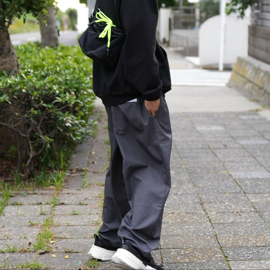 シルエットも快適さも、やみつきパンツ(HATCH限定商品)