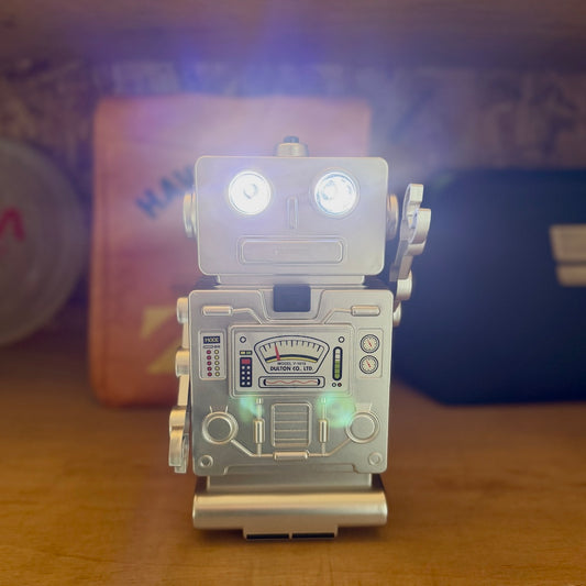 ピカッとおたすけロボ（ロボット型工具セット）