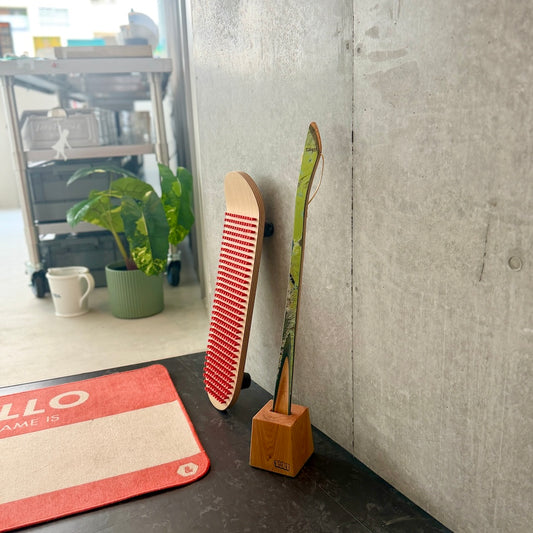 引退デッキで作られた靴べら