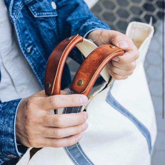 OLD CARRY HANDLE®︎ / BARKOUTSIDERS