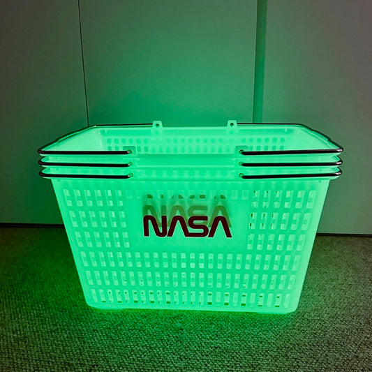 蓄光 × NASA。ずるいバスケット。