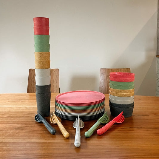 100%リサイクル可能な素材でできた食器 / KOZIOL