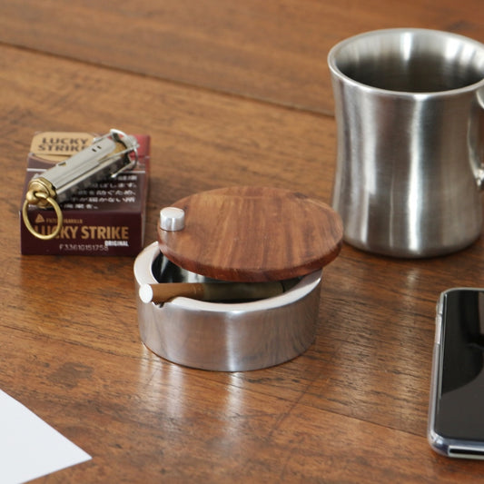 フタ付きアッシュトレイ