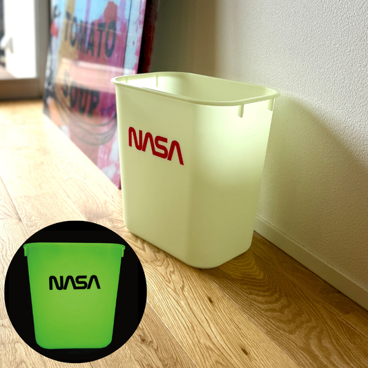 蓄光 × NASA。ずるいゴミ箱。