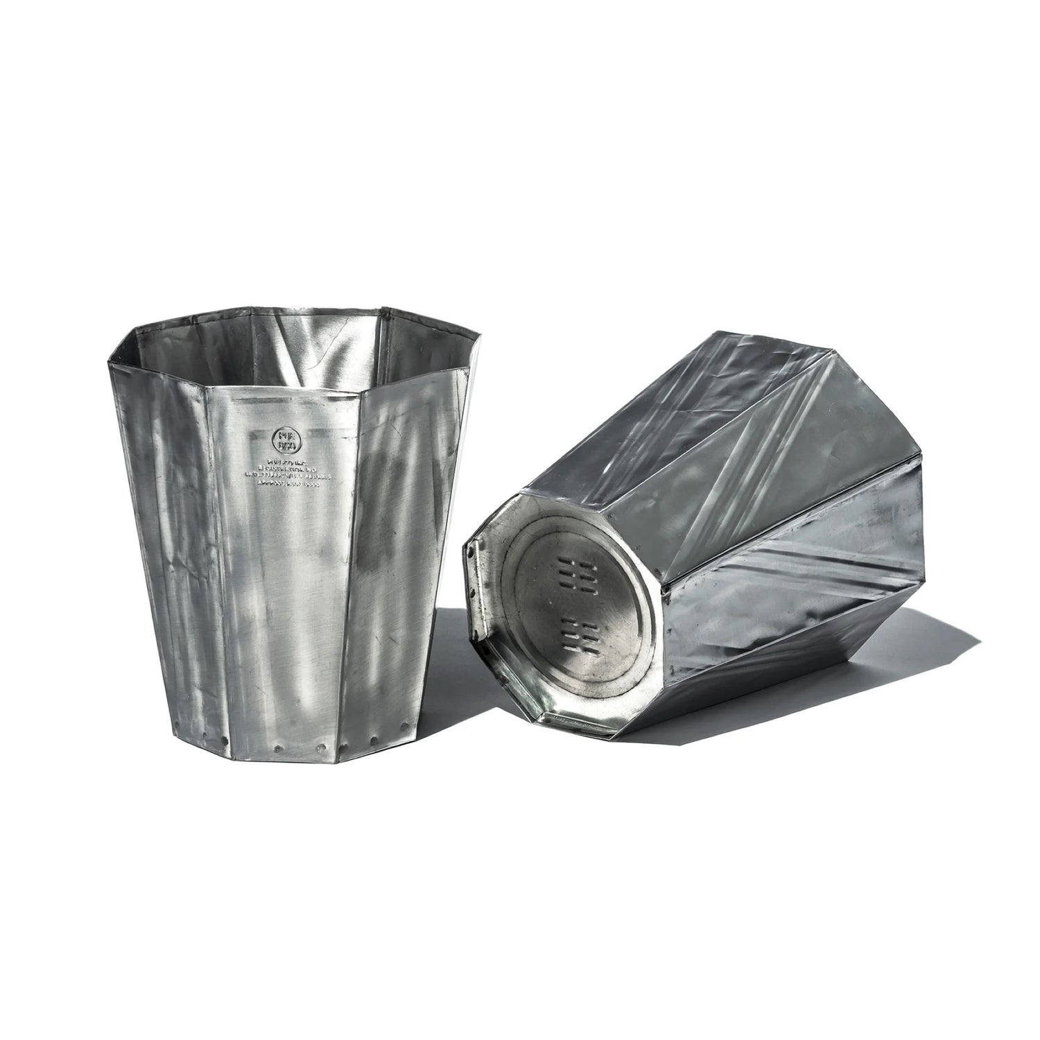 RECYCLE STEEL TRASH CAN – HATCH