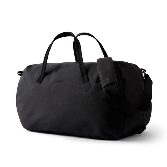 ミニマルで機能的、タフなボストンバッグ 55L / Bellroy