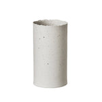 廃棄される陶器から作られたフラワーベース ground crunch vase